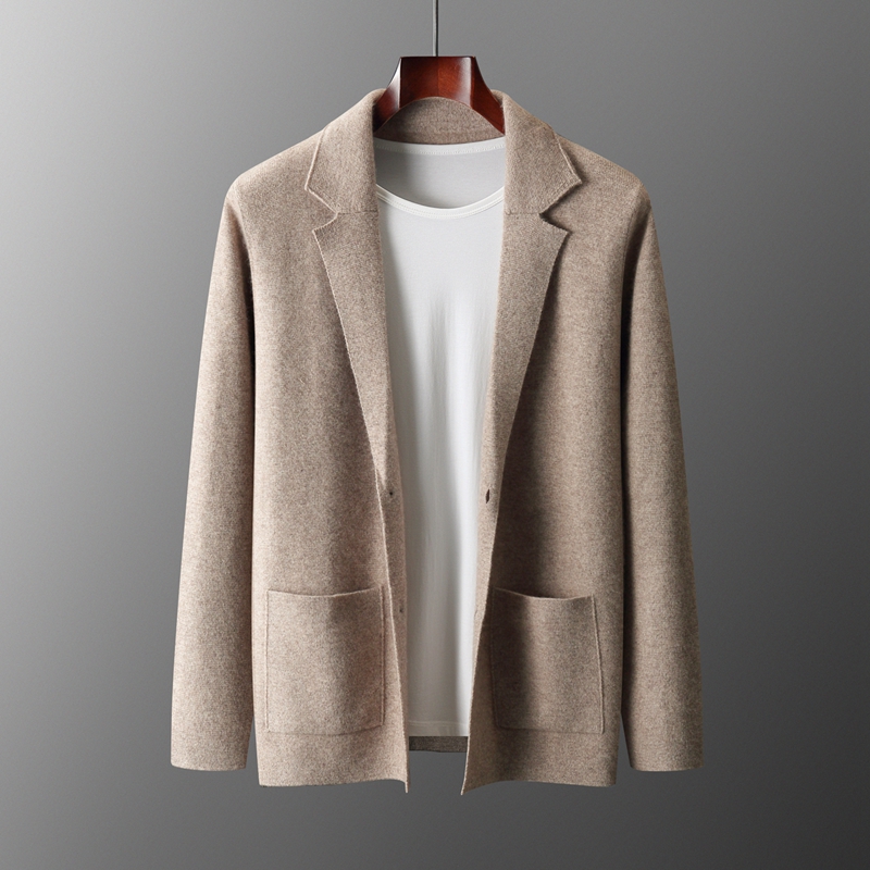ชุดเซ็ตสองชิ้นสำหรับผู้ชาย MVL - Winter Cloth บทวิจารณ์และราคา